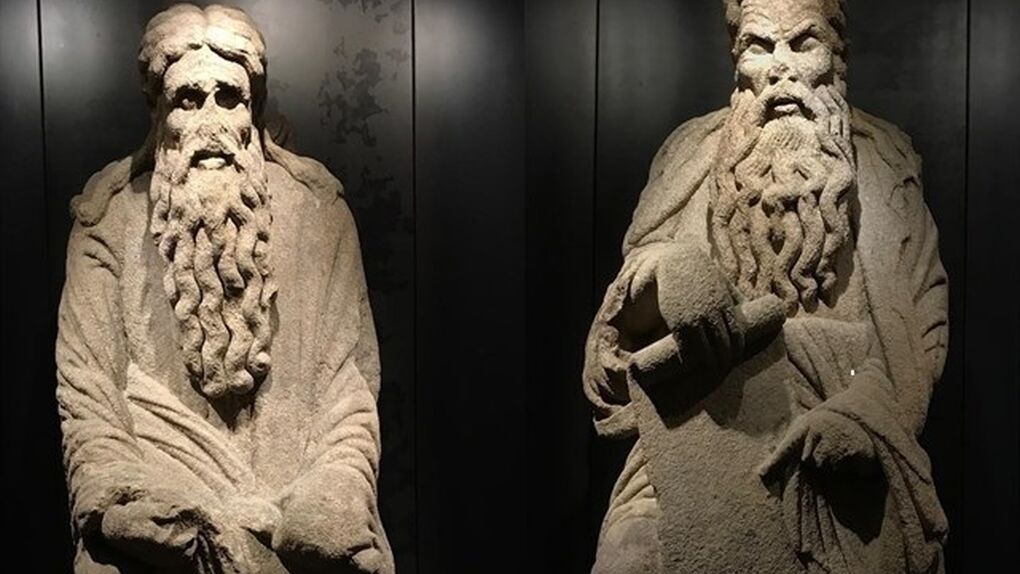 La familia Franco defiende la propiedad de las estatuas del Mestre Mateo y asegura que las puede “trasladar donde creamos conveniente” La familia Franco defiende la propiedad de las estatuas del Mestre Mateo y asegura que las puede “trasladar donde creamos conveniente”