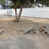 El Ayuntamiento inicia las obras de urbanización de los patios interiores del Centro de Adultos Viento de Levante El Ayuntamiento inicia las obras de urbanización de los patios interiores del Centro de Adultos Viento de Levante