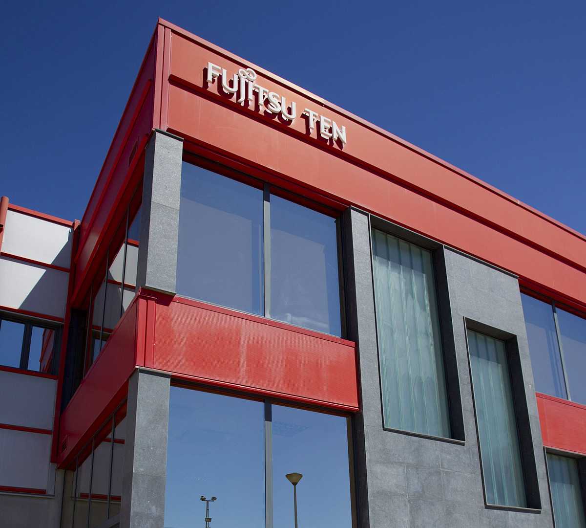 Fujitsu Ten: del primer ERTE de la pandemia en Málaga, a seguir siendo referente tecnológico a finales de 2020 Fujitsu Ten: del primer ERTE de la pandemia en Málaga, a seguir siendo referente tecnológico a finales de 2020