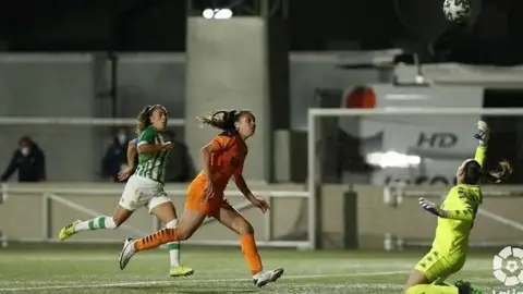 Flor Bonsegundo, jugadora del Valencia femenino Flor Bonsegundo, jugadora del Valencia femenino