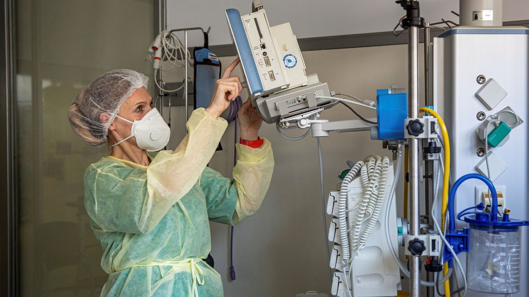 Las enfermeras piden más plazas y especialización en UCI Las enfermeras piden más plazas y especialización en UCI