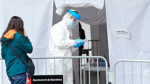 Confinamiento hoy en Andalucía, Cataluña, Aragón, Madrid y Navarra: noticias y última hora del coronavirus en España Confinamiento hoy en Andalucía, Cataluña, Aragón, Madrid y Navarra: noticias y última hora del coronavirus en España