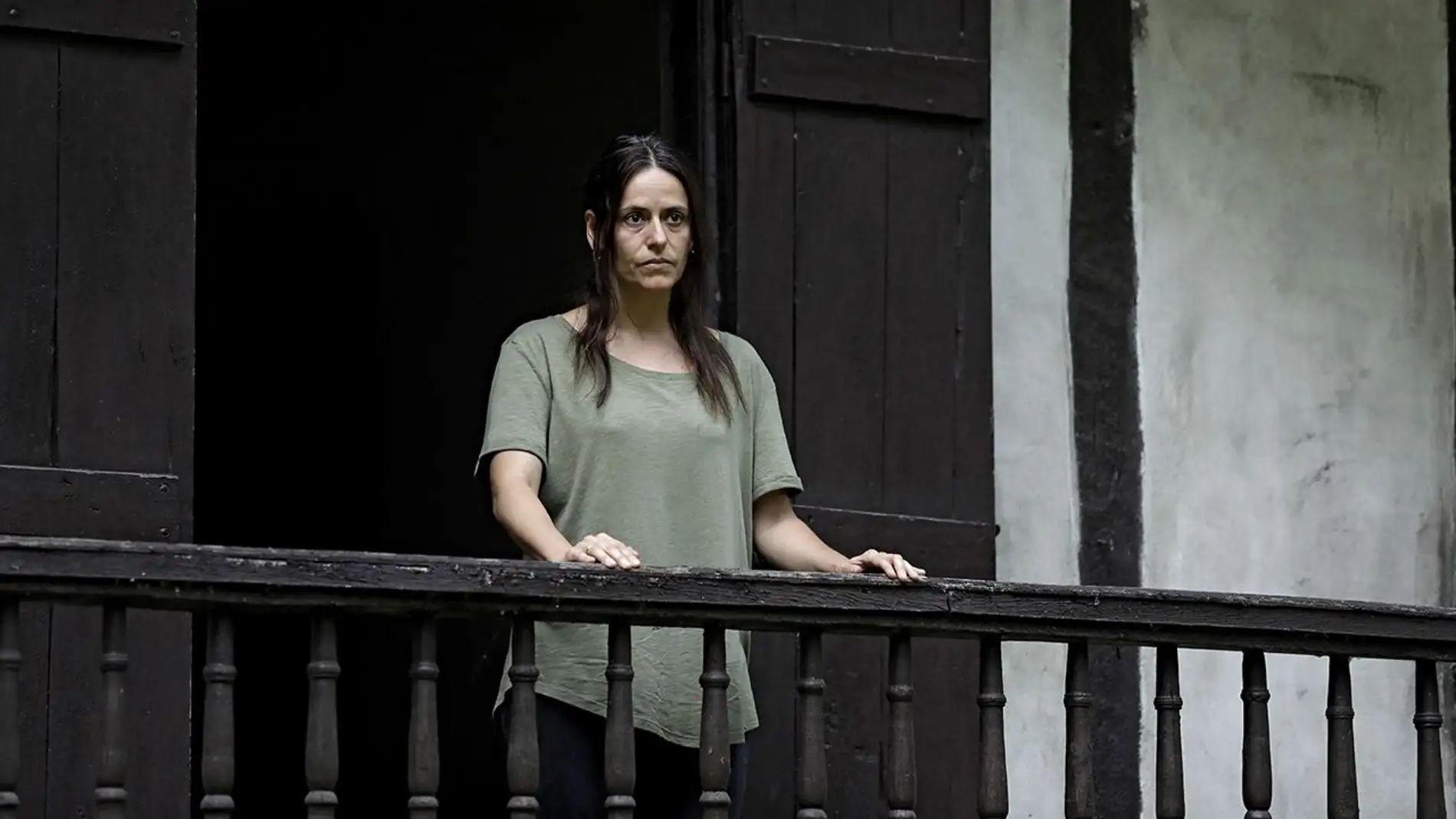 La actriz Itziar Ituño, en una imagen promocional de la película 'Campanadas a muerto'
