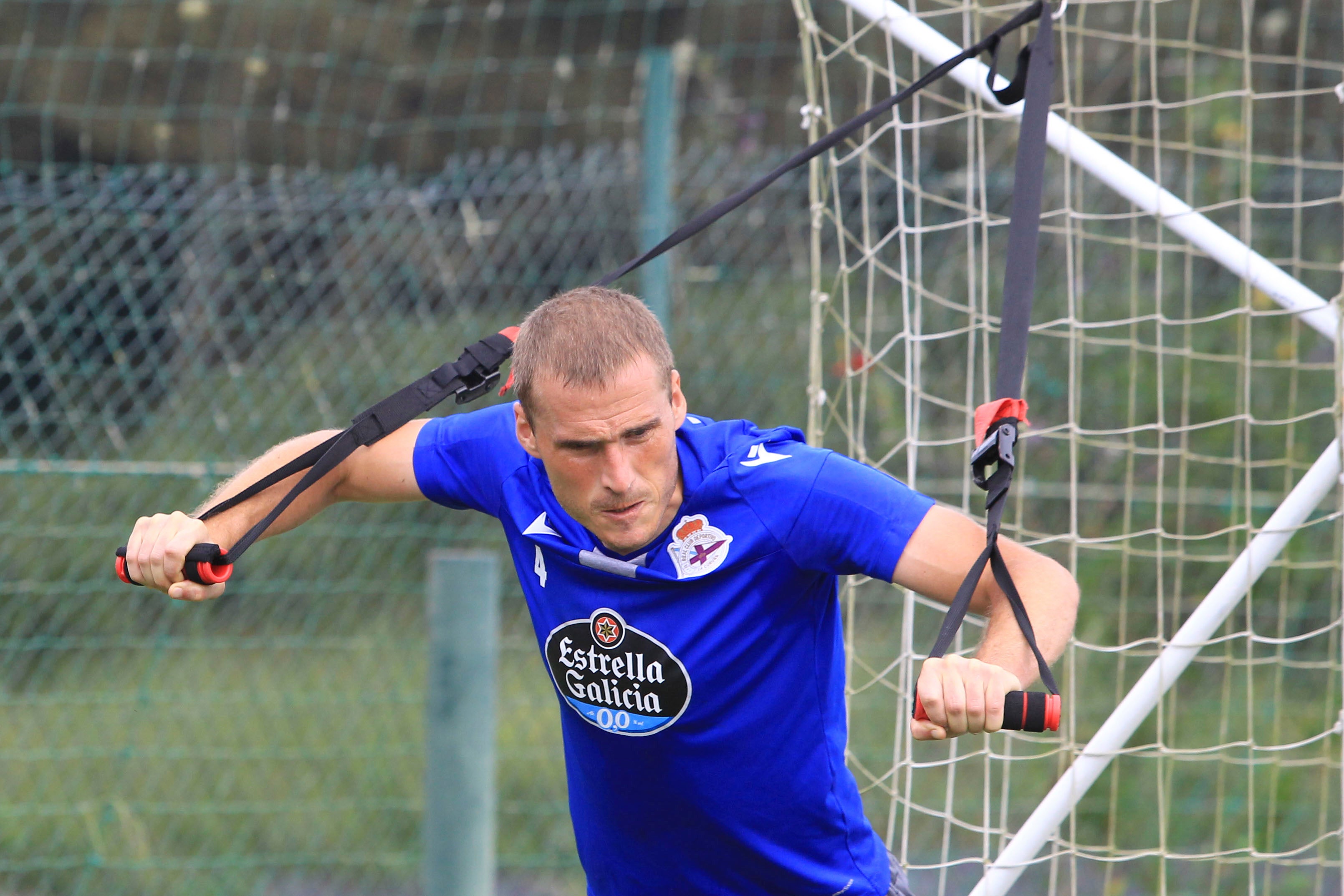 Álex Bergantiños: "Toda la plantilla se está sintiendo importante, salvo alguna pequeña excepción" Álex Bergantiños: "Toda la plantilla se está sintiendo importante, salvo alguna pequeña excepción"