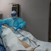 Un matrimonio muere por coronavirus con un minuto de diferencia tras casi 50 años juntos