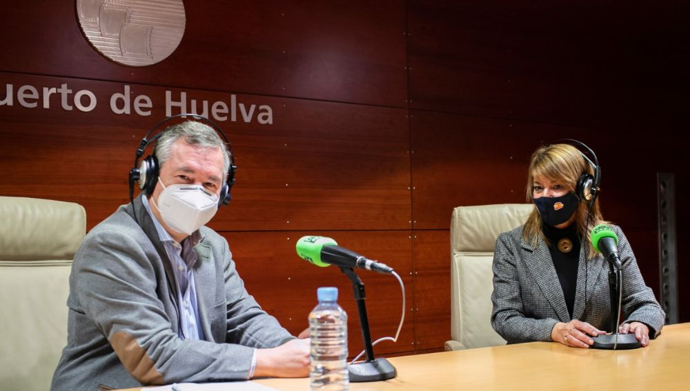 Diego García Cabello con Pilar Miranda (Presidenta Autoridad Portuaria de Huelva)