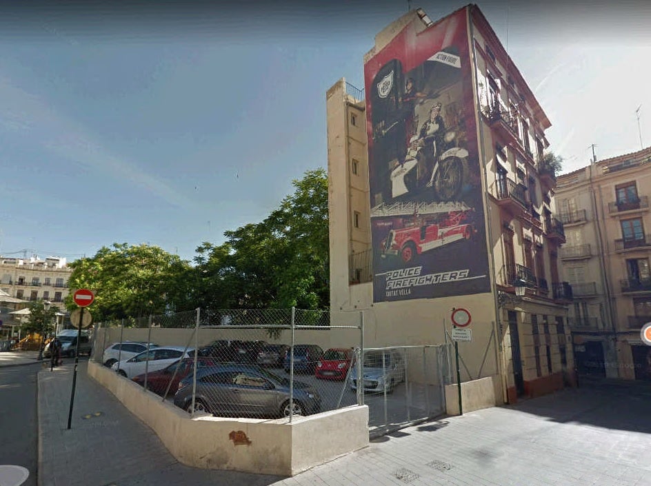 El Ayuntamiento buscará restos medievales en el solar del Carmen reservado para el nuevo "Espai Dona" El Ayuntamiento buscará restos medievales en el solar del Carmen reservado para el nuevo "Espai Dona"