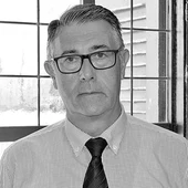 Mario Urrea Presidente de la Confederación Hidrográfica del Segura nos explica las prioridades que se ha marcado en su gestión Mario Urrea Presidente de la Confederación Hidrográfica del Segura nos explica las prioridades que se ha marcado en su gestión