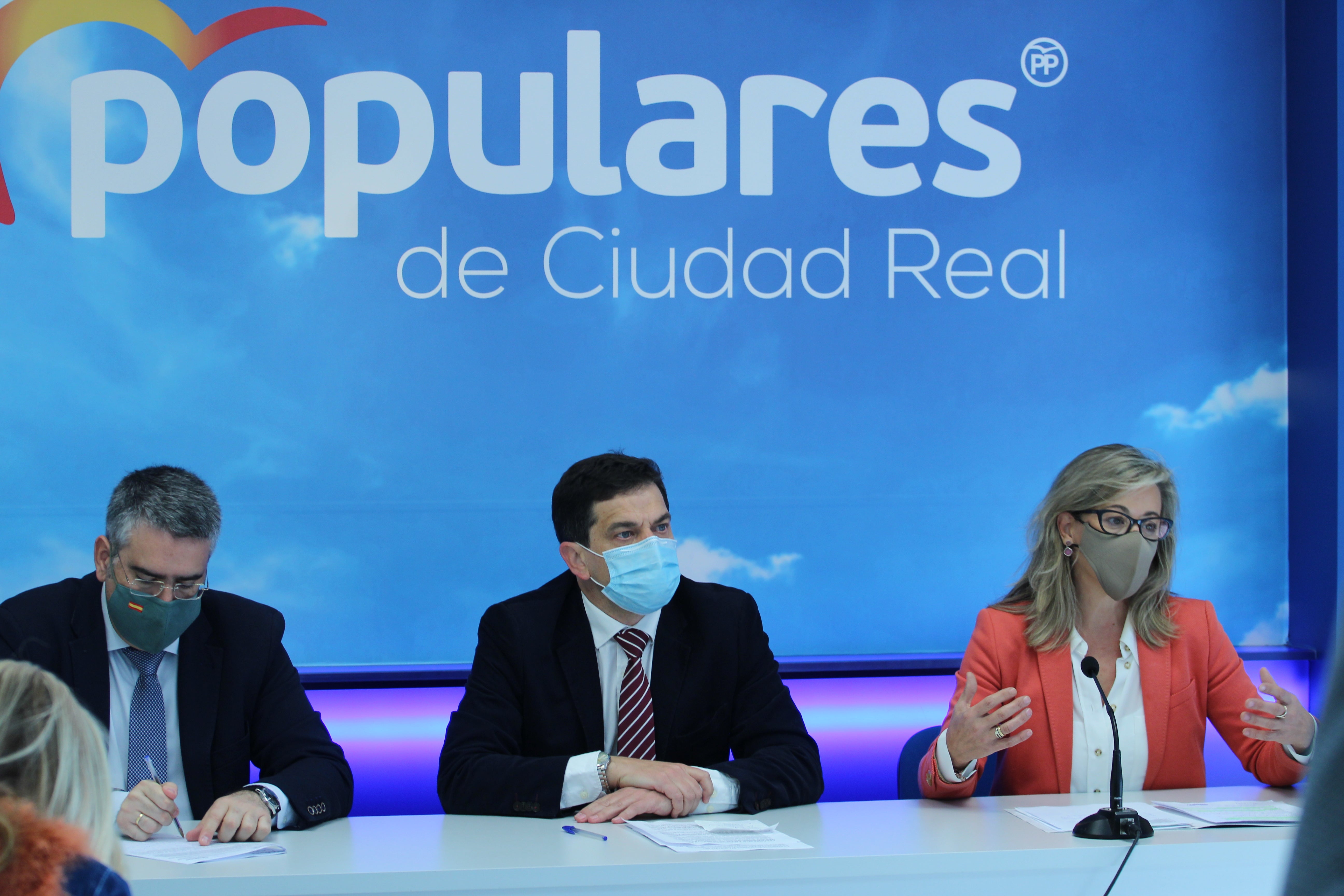 El PP presenta enmiendas a los presupuestos de la Junta para la provincia de Ciudad Real por valor de 124 millones El PP presenta enmiendas a los presupuestos de la Junta para la provincia de Ciudad Real por valor de 124 millones