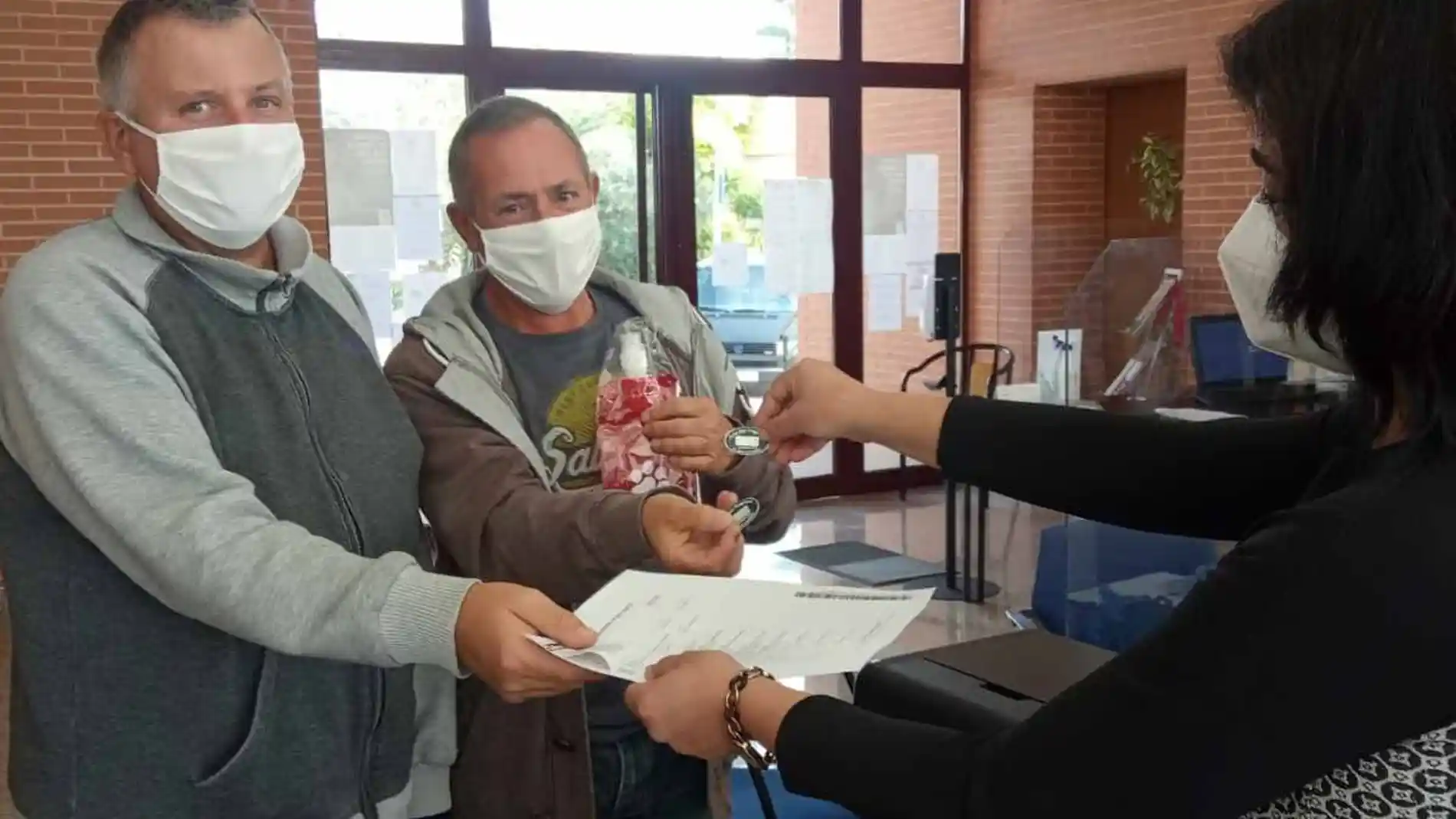 San Fulgencio inicia una campaña para incentivar la inscripción de animales en el registro municipal