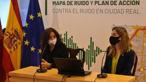 Zamora y Boadella durante la presentación del Mapa de Ruido de Ciudad Real Zamora y Boadella durante la presentación del Mapa de Ruido de Ciudad Real