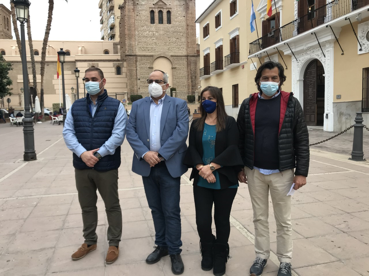 La Oposición le pide a la Alcaldesa de Motril que retire competencias y sueldos a los concejales no adscritos La Oposición le pide a la Alcaldesa de Motril que retire competencias y sueldos a los concejales no adscritos