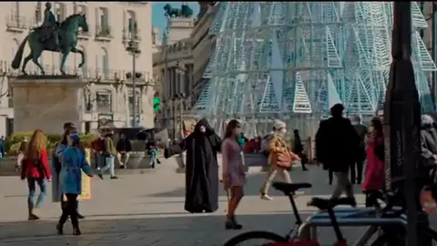 Campofrío parodia la muerte y celebra la vida en su anuncio de Navidad 2020