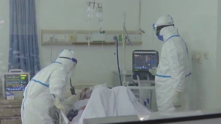 Minuto de silencio por la doctora Ana Figueras fallecida en Malagón por Coronavirus Minuto de silencio por la doctora Ana Figueras fallecida en Malagón por Coronavirus