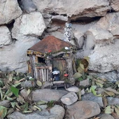 Una casa de hada en Burosque Una casa de hada en Burosque