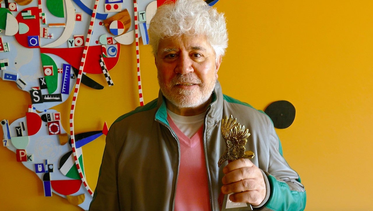 Pedro Almodóvar recibe el premio Águila de Oro del Aguilar Film Festival Pedro Almodóvar recibe el premio Águila de Oro del Aguilar Film Festival