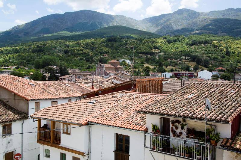 La ocupación en los establecimientos rurales puede llegar a un 80 por ciento con afluencia mayoritaria de turistas nacionales y extremeños La ocupación en los establecimientos rurales puede llegar a un 80 por ciento con afluencia mayoritaria de turistas nacionales y extremeños