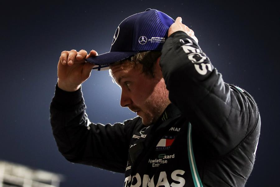 Bottas saldrá primero en Sakhir; Pérez arrancará quinto y Sainz octavo Bottas saldrá primero en Sakhir; Pérez arrancará quinto y Sainz octavo
