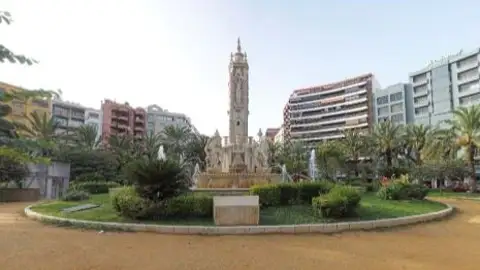 Vista general del monumento de Daniel Bañuls Vista general del monumento de Daniel Bañuls