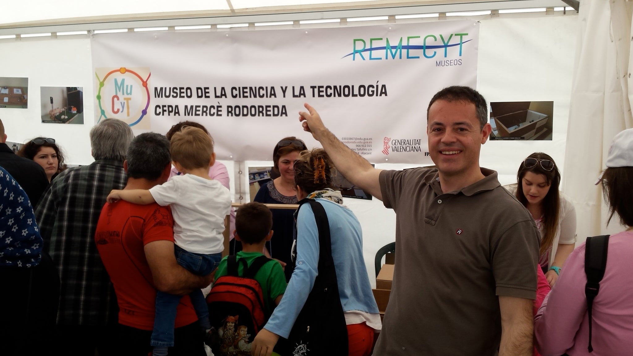 El profesor José Tomás Pastor, del centro Mercè Rodoreda de Elche, finalista en los premios Mejor Docente de España 2020 El profesor José Tomás Pastor, del centro Mercè Rodoreda de Elche, finalista en los premios Mejor Docente de España 2020
