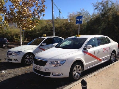 La taxista de Caracuel Rocío Amores recibirá este viernes un reconocimiento en el Día Internacional de las Mujeres Rurales La taxista de Caracuel Rocío Amores recibirá este viernes un reconocimiento en el Día Internacional de las Mujeres Rurales