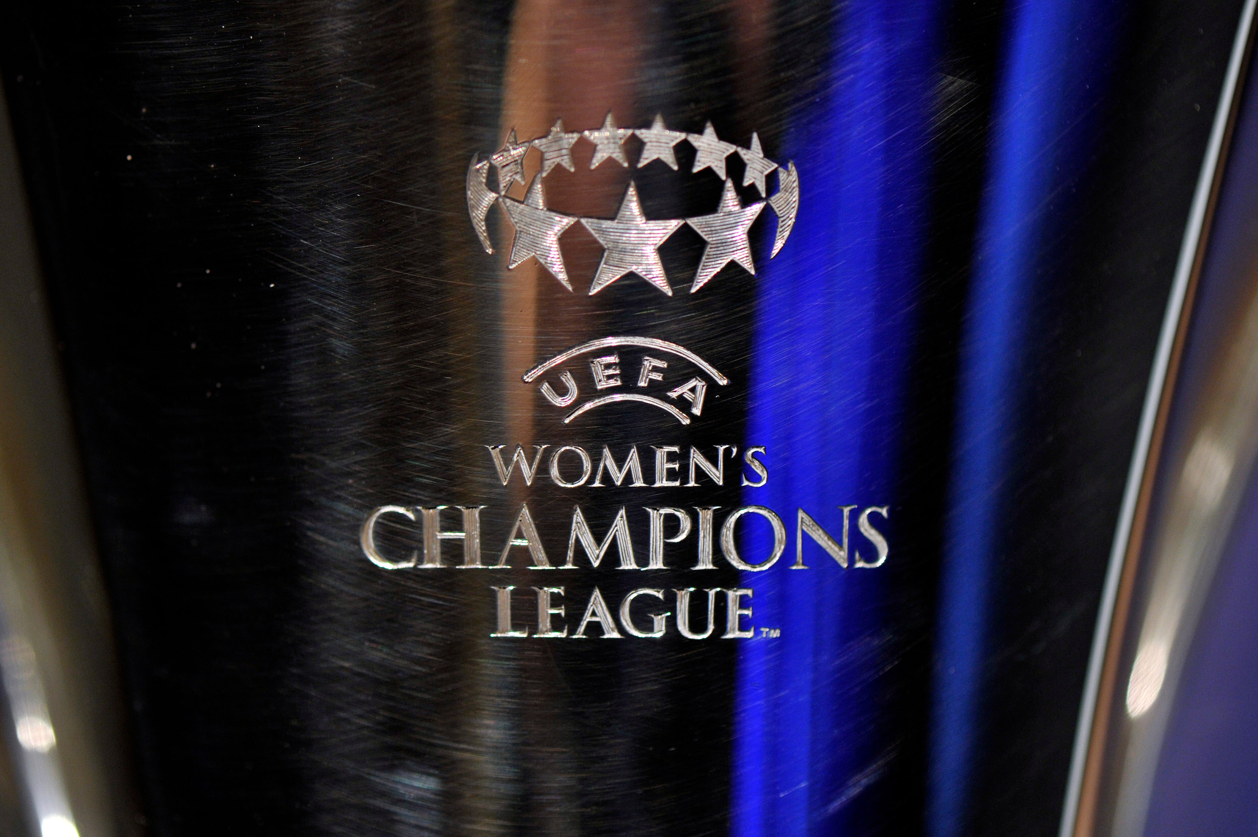 Ellas Juegan 04x14: "Vuelve la Champions" Ellas Juegan 04x14: "Vuelve la Champions"