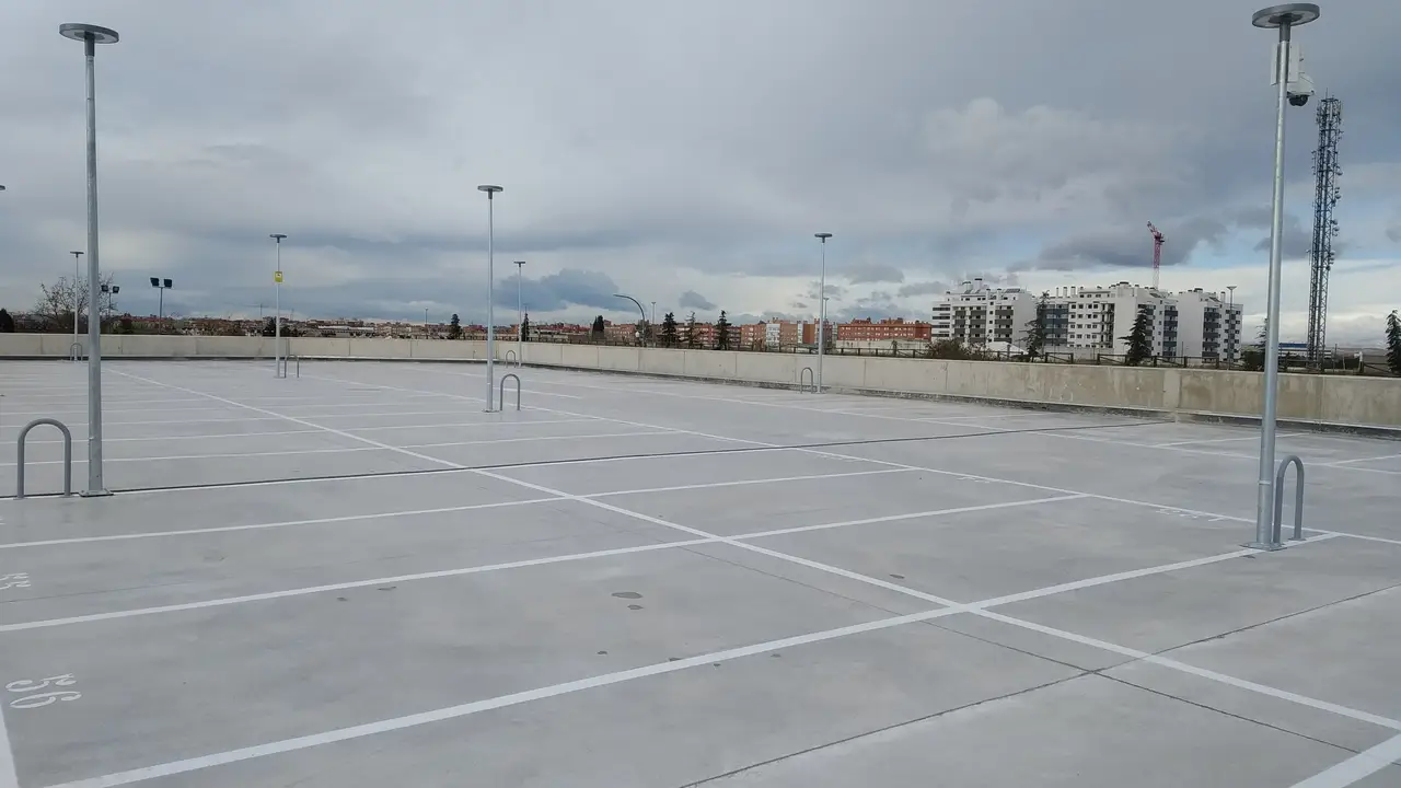 Aparcamiento en altura en Soto del Henares, Torrejón de Ardoz Aparcamiento en altura en Soto del Henares, Torrejón de Ardoz