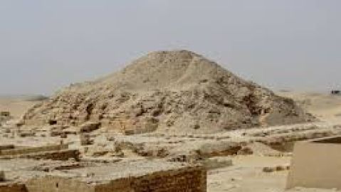 Pirámide de Unis en la región de Saqqara