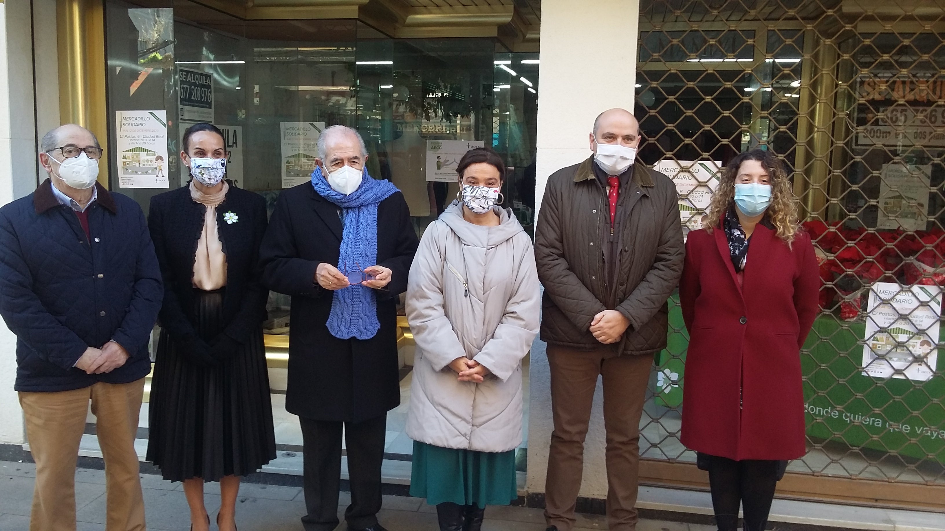 La AECC de Ciudad Real abre su mercadillo navideño en la calle Postas de Ciudad Real La AECC de Ciudad Real abre su mercadillo navideño en la calle Postas de Ciudad Real