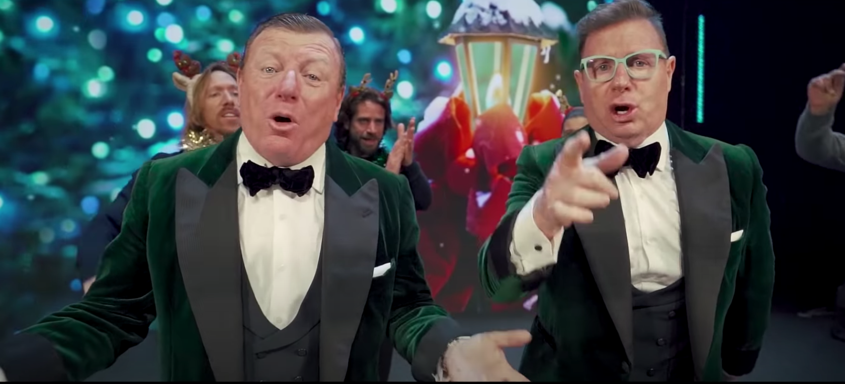 César Cadaval de 'Los Morancos': "Un directivo del Barça se pasa por un banco y salta la alarma" César Cadaval de 'Los Morancos': "Un directivo del Barça se pasa por un banco y salta la alarma"