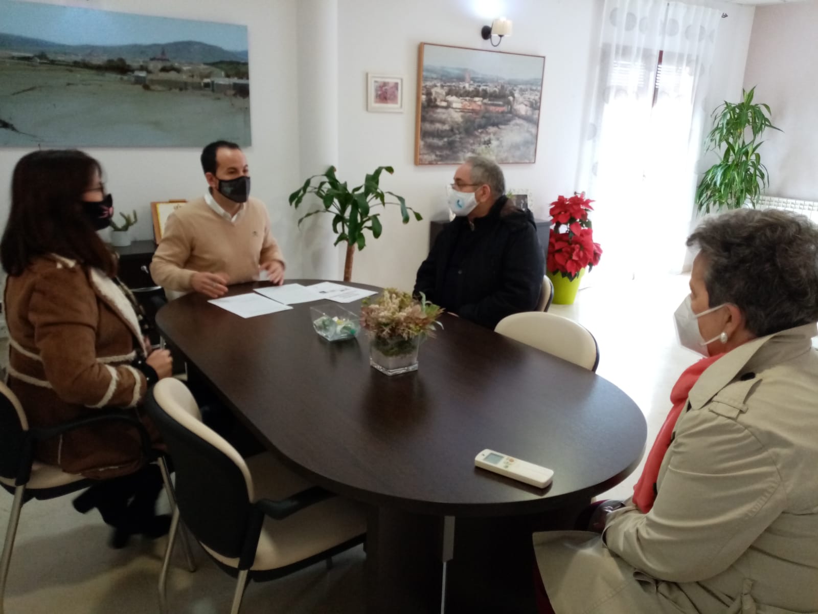 El Ayuntamiento de Herencia renueva el convenio con Cáritas El Ayuntamiento de Herencia renueva el convenio con Cáritas