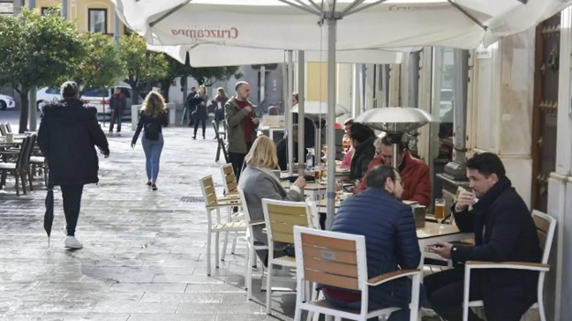 El Ayuntamiento de Badajoz ha lanzado nuevas medidas relativas a los veladores de la ciudad.
