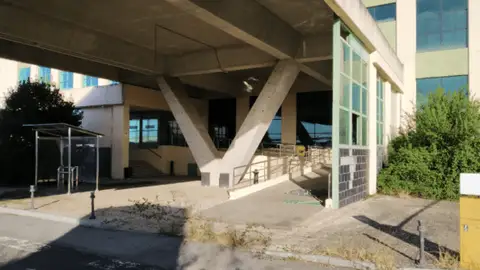 Terminal Lavacolla abandonada Terminal Lavacolla abandonada