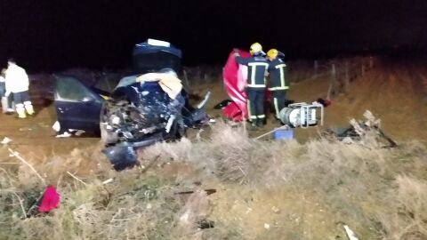 Estado en el que quedó uno de los vehículos implicados en el accidente de Puerto Lápice Estado en el que quedó uno de los vehículos implicados en el accidente de Puerto Lápice