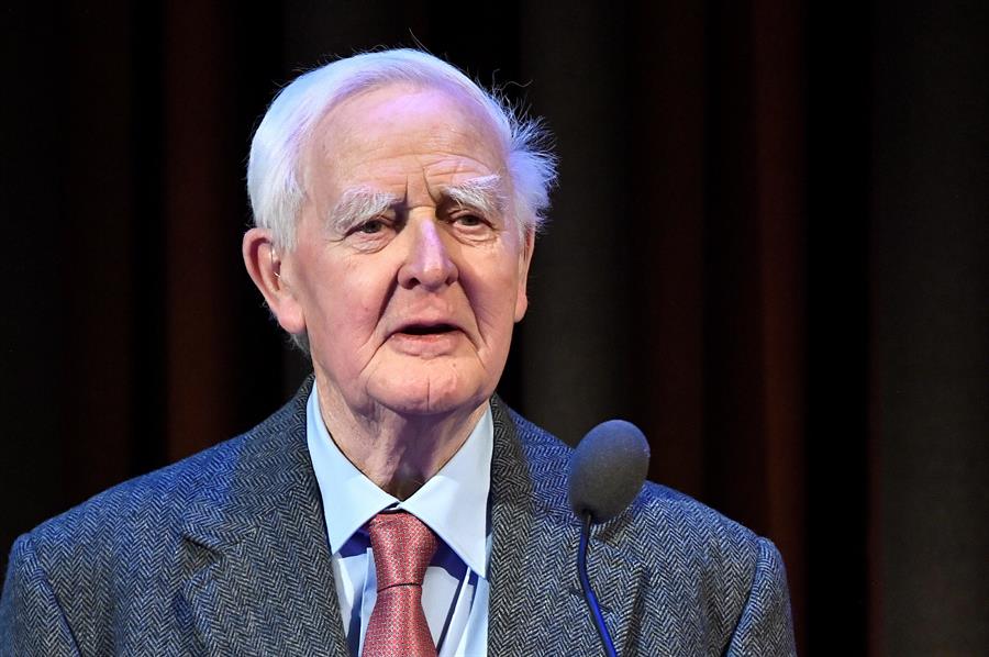 Muere el escritor John le Carré a los 89 años Muere el escritor John le Carré a los 89 años