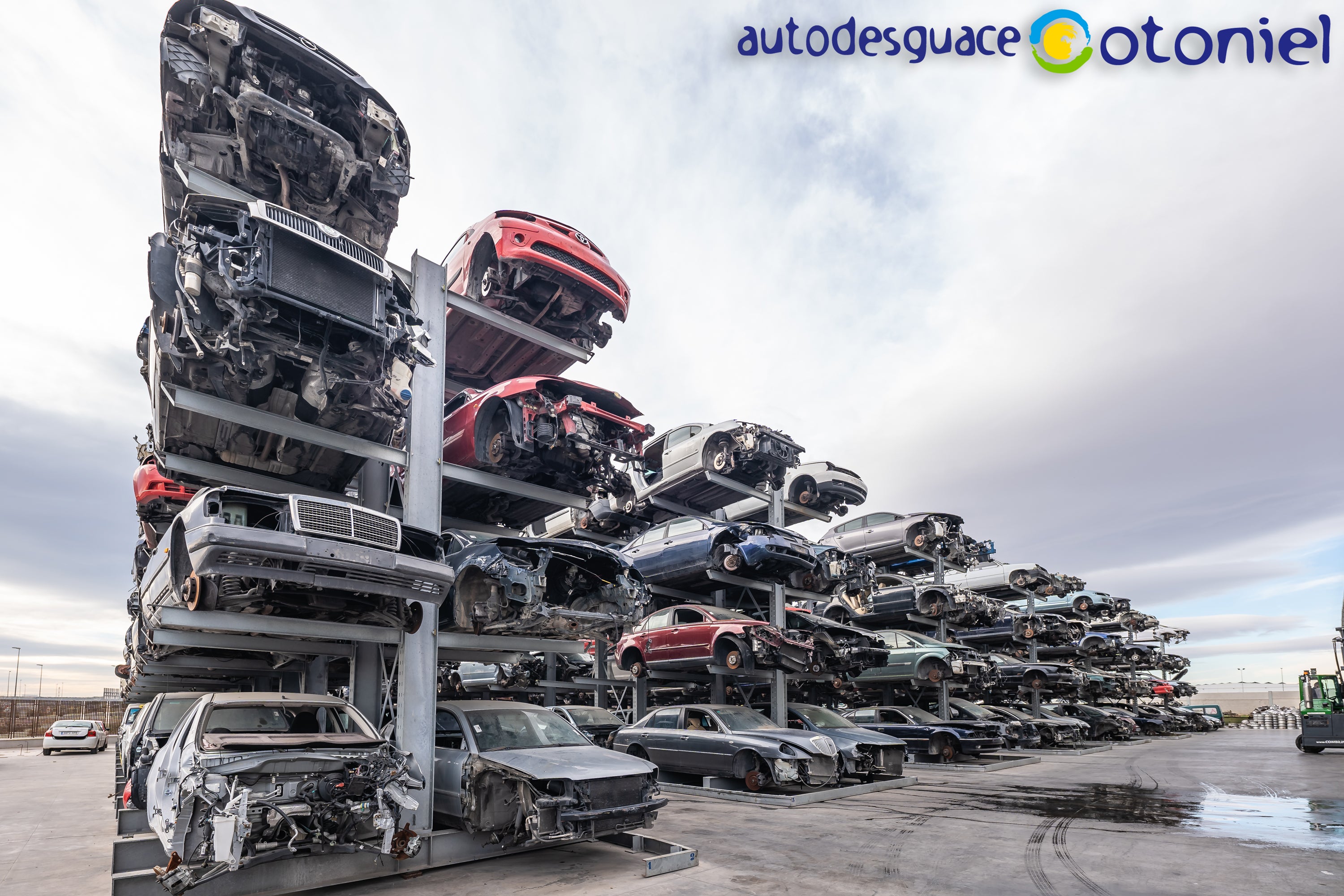 "En los desguaces autorizados se recicla el 95% de los componentes de un vehículo" "En los desguaces autorizados se recicla el 95% de los componentes de un vehículo"