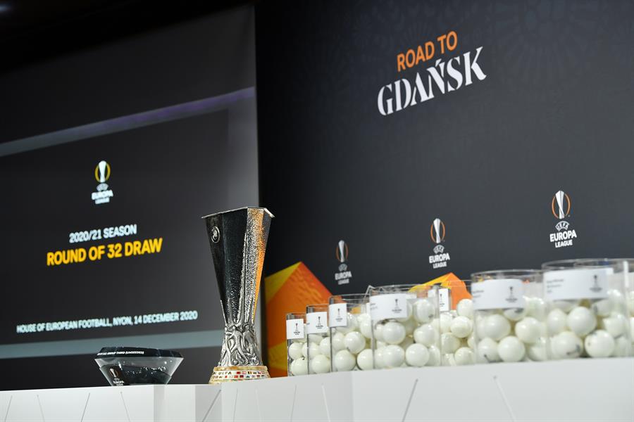 Europa League: Estos son los cruces de dieciseisavos de final y rivales del Granada, Real Sociedad y Villarreal Europa League: Estos son los cruces de dieciseisavos de final y rivales del Granada, Real Sociedad y Villarreal
