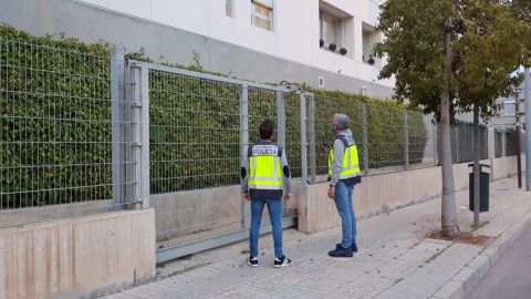 Agentes de la Polic&iacute;a Nacional en Elche.