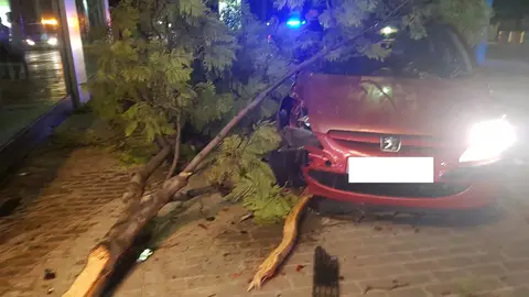 Uno de los accidentes de tráfico de la pasada noche Uno de los accidentes de tráfico de la pasada noche