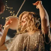 5 canciones de fin de año y la mejor música para Nochevieja 2020 5 canciones de fin de año y la mejor música para Nochevieja 2020