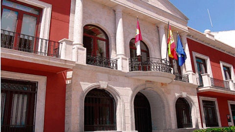 Ayuntamiento de Valdepe&ntilde;as