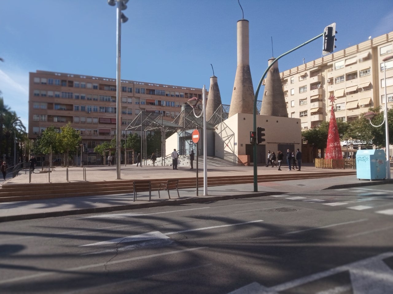 Comercio y las asociaciones de Elche organizan actividades navideñas para favorecer el consumo en los barrios Comercio y las asociaciones de Elche organizan actividades navideñas para favorecer el consumo en los barrios