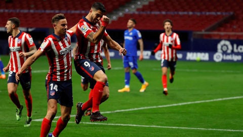 Luis Su&aacute;rez celebra un gol con el Atl&eacute;tico del Madrid
