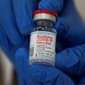Imagen de archivo de la vacuna de Moderna contra el coronavirus