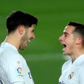 Asensio y Lucas celebran un gol del Real Madrid