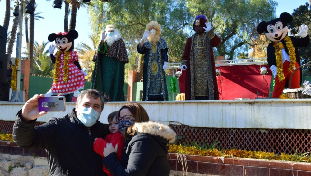 Los Reyes Magos en La Rotonda del Parque Municipal de Elche.