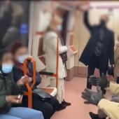 "¡Tápese la nariz, coño!": bronca en el Metro de Madrid por una mascarilla mal puesta