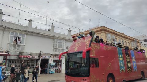 Autob&uacute;s real en San Fernando