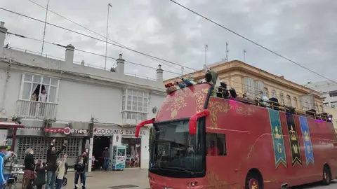 Autobús real en San Fernando Autobús real en San Fernando
