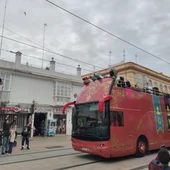 Autobús real en San Fernando Autobús real en San Fernando